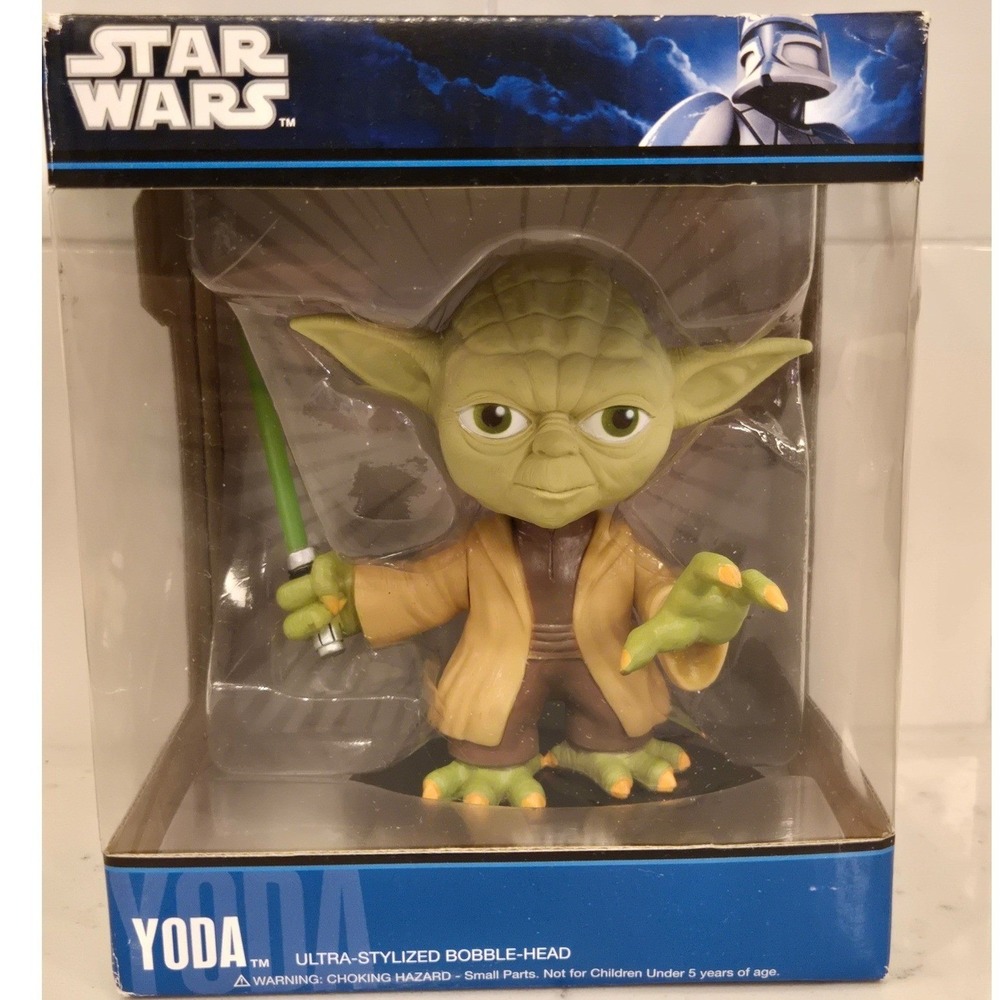 Star Wars Yoda Funko Force Ultra-Stylized Bobble-Head Figure 2010 Lucasfilm Ltd